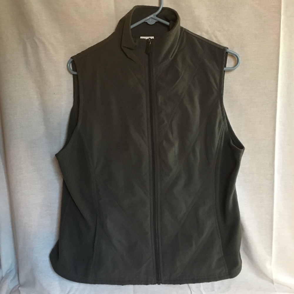 Large Columbia Vest